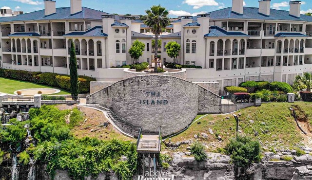 Top Floor Waterfront Villa on Private Island