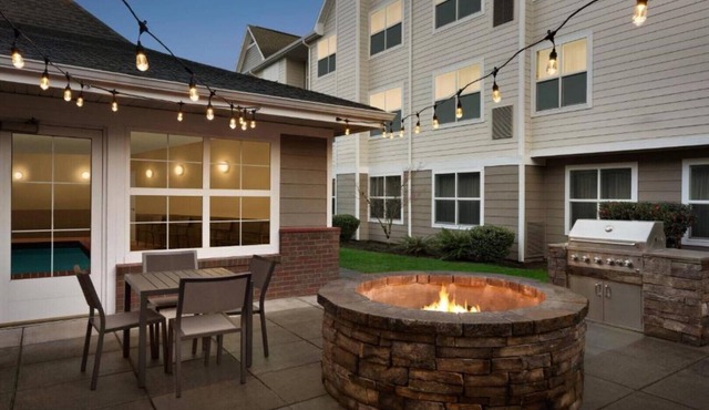 Top Hotel in Salem, OR with Spacious Suites