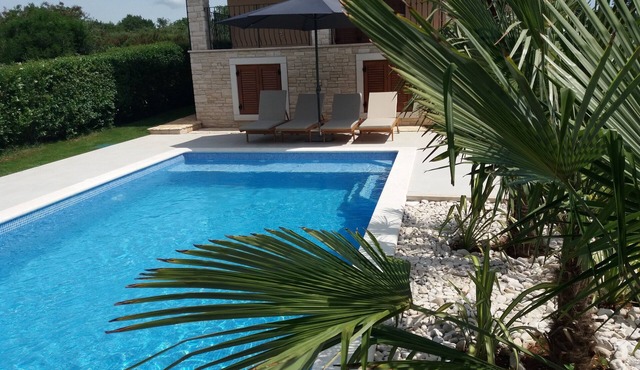 TOP LOCATED LUXURY HOUSE WITH SEA VIEW AND POOL , 300m FROM SEA