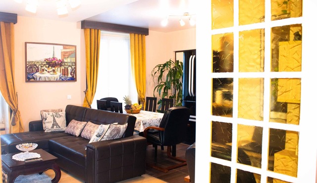 TOP Location, AC,Beautiful, Spacious,Security ,2BR,80M²,Le Marais Saint-Paul