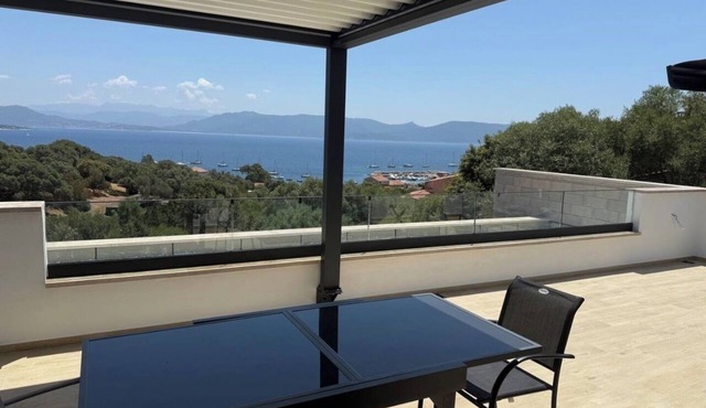 Top of house with view of Valinco bay