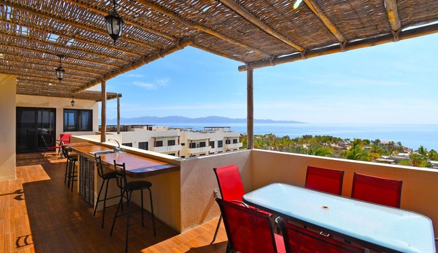 TOP OF LA VENTANA! - 3-bedroom, Master Penthouse condo in La Ventana.