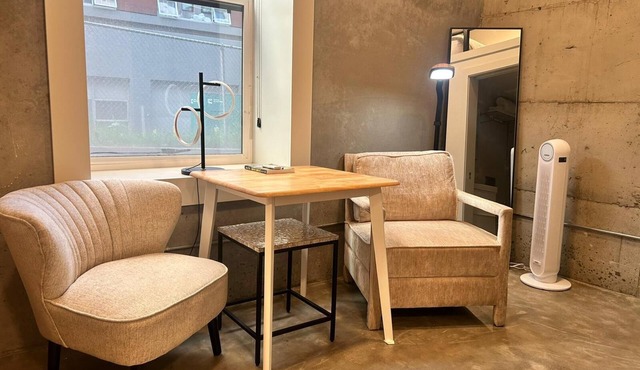 Top of the Hill Nested Condotel-Loft