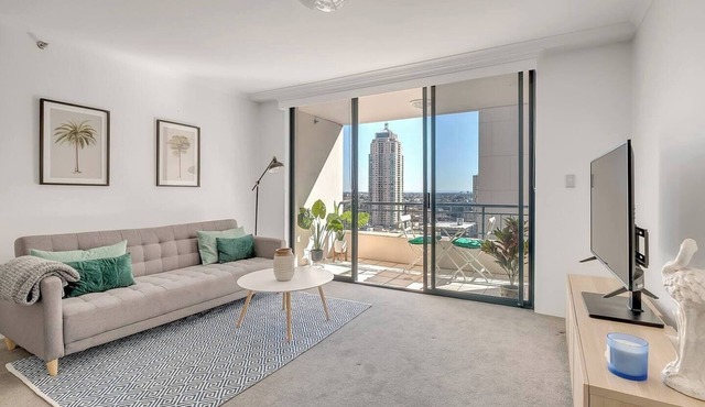 Top of the Town with Sydney CBD at its Doorstep