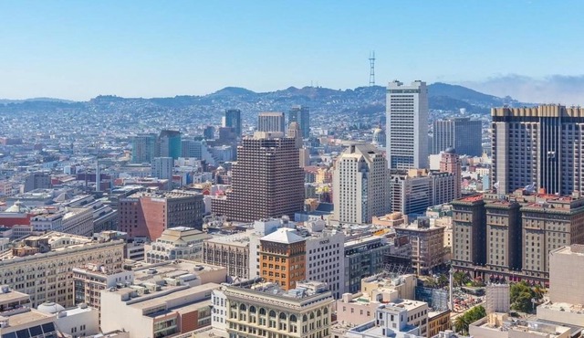 Top of the World Views in the Heart of San Francisco!