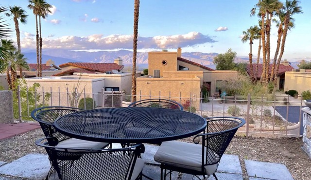 Top-Rated 3BR 2BA Rams Hill Retreat: Mountain View
