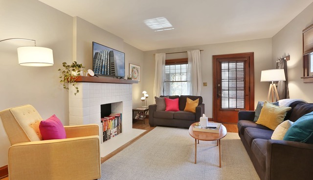 Top Rated Clintonville Home-Close to EVERYTHING!