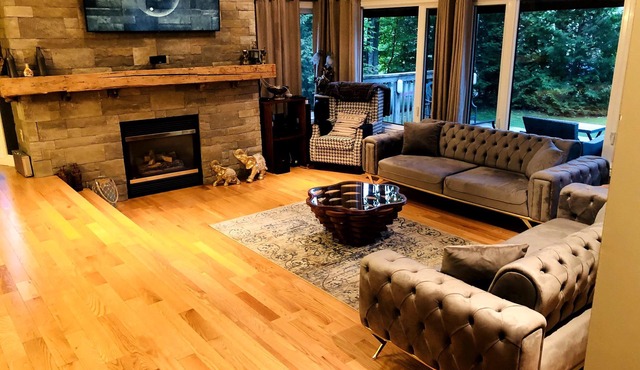 Top Rated Waterfront Cottage + Sauna | Beach | Private Dock