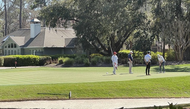 Top RBC Heritage location! 3BR 3BR villa located on #1 Green of Harbourtown GC