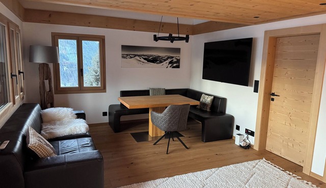 Top-renovated, very cozy vacation apartment on the Rinderberg in Zweisimmen