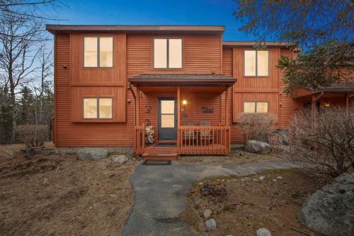 Top Ridge 49P - Family-Friendly End Unit