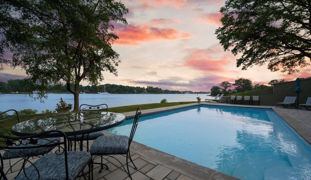 Topside at Stephens Point on Prestigious Carters Creek