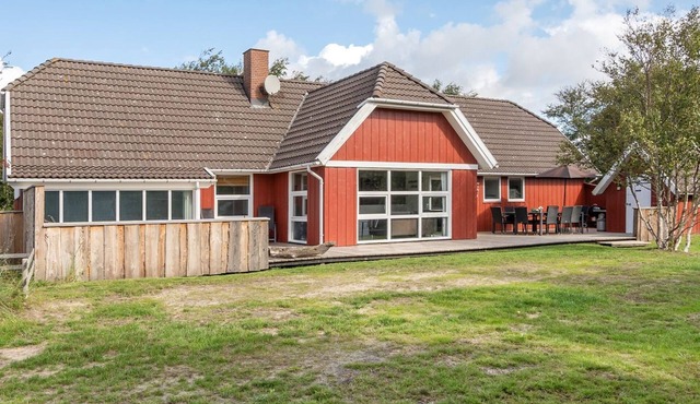 "Tora" - 3km from the sea by Interhome