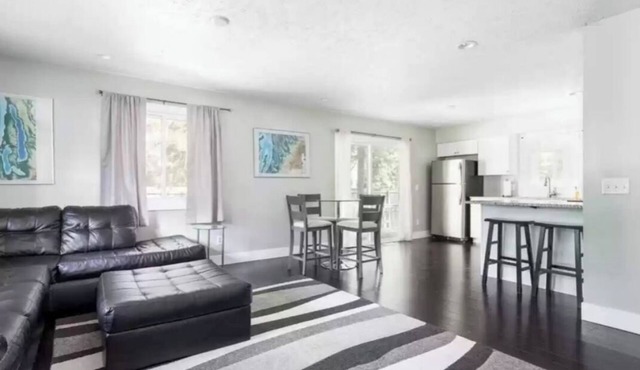 Torch Lake 4 bedroom home w/large yard & parking