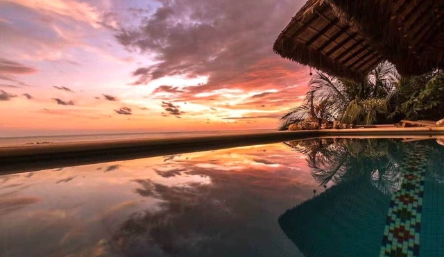 Tornasol: 2 pools with breakfast service Starlink