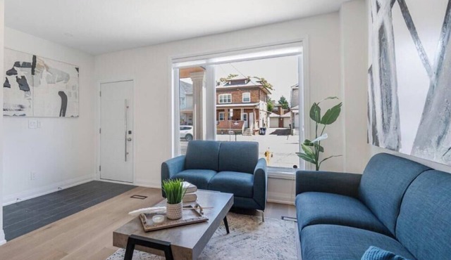 Toronto Luxury Living