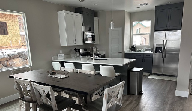 Toroweap, So Zion 4Bed, 3Bath, Hot Tub, Deck, Fire Pit