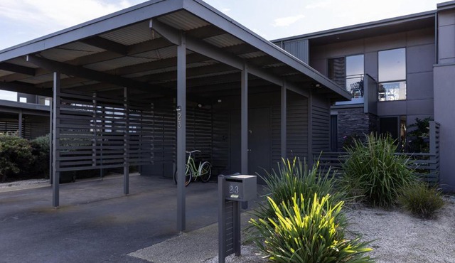 Torquay Golf Retreats - Pool, Beach, Tennis, Golf