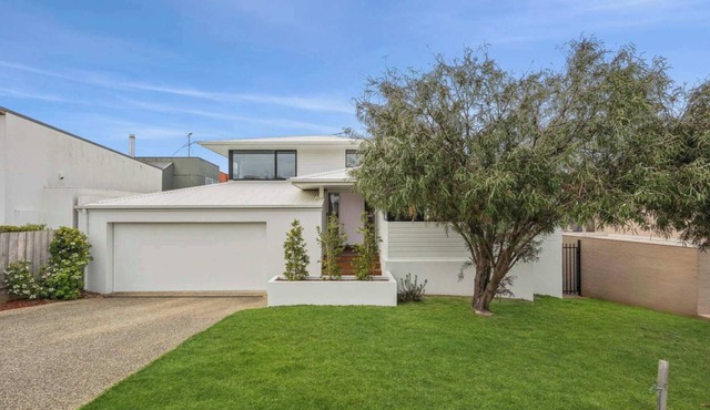 Torquay Point White-Water Retreat