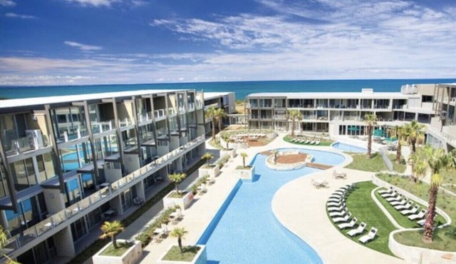 Torquay285 King Studio Beachfront Resort