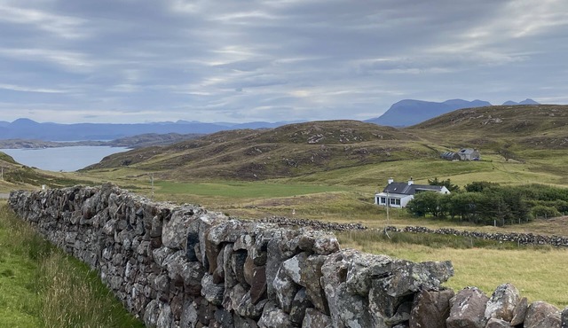 Torran Cottage - The Highland Cottage with a Piano