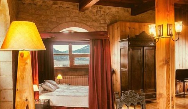 Torre de San Martín Rural accommodation 2-15 people
