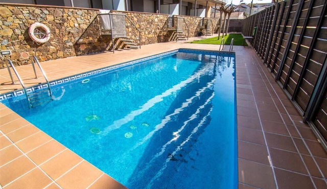 Torre Quimeta 3E - Two Bedroom Apartment, Sleeps 4