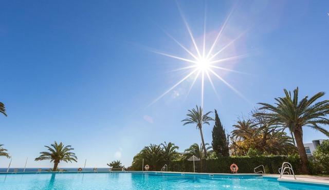 Torremolinos: apartment in 1st line of sea
