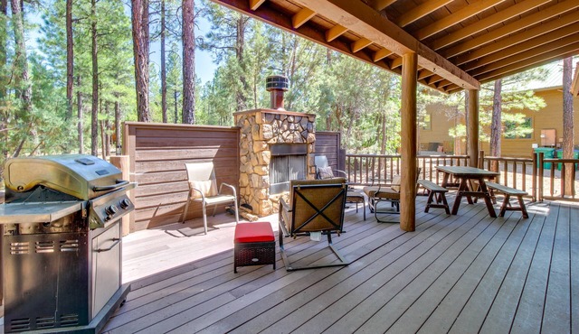 Torreon Retreat | Spacious Deck & Fireplace