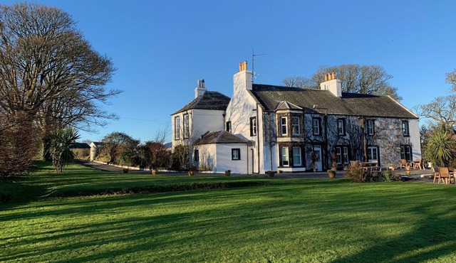 Torrs Warren Country House Hotel