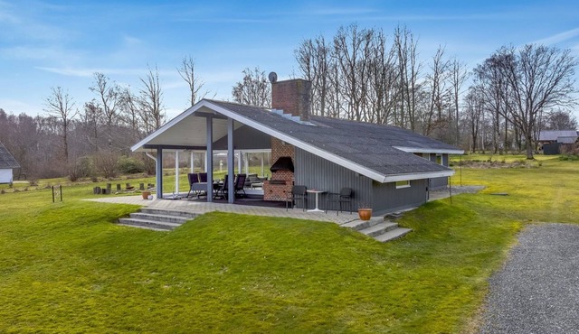 "Tosti" - 180m to the fjord by Interhome