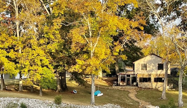 TOTAL RELAXATION at this lakefront cabin with private dock!
