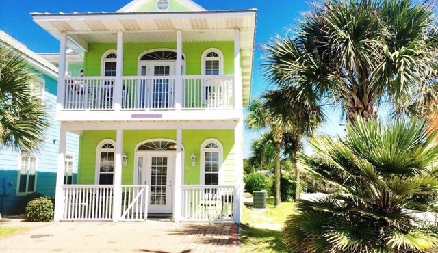 TOTALLY BEACHIN' - BEACHES OPEN! BOOK NOW! STEPS TO SHOPS, BEACH, POOL!