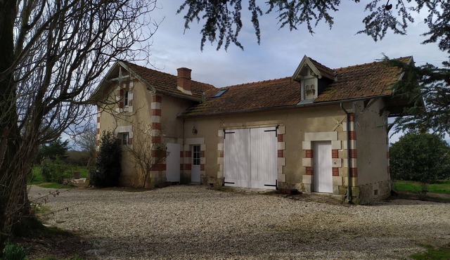 TOTALLY INDEPENDENT HOUSE on 2 hectares FOR 5 PEOPLE