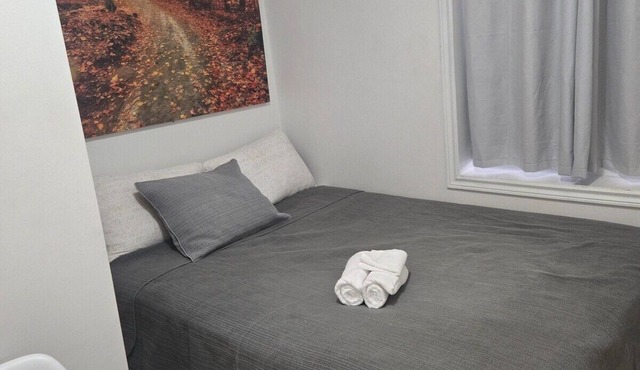 Totally Private 1-bedroom Apt Downtown Ottawa 284D