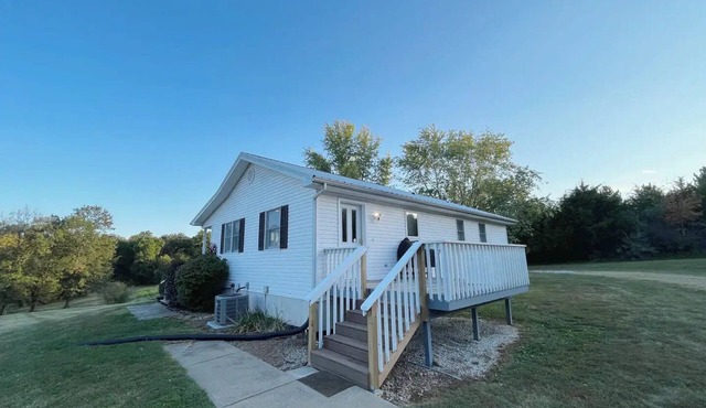 Totally Renovated Home on 5 Acres - Just 4 Miles From Mark Twain Lake