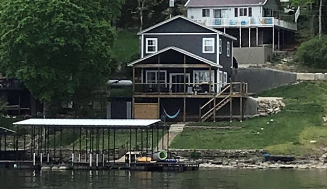 Totum Lake House - Family Getaway with Amazing Views