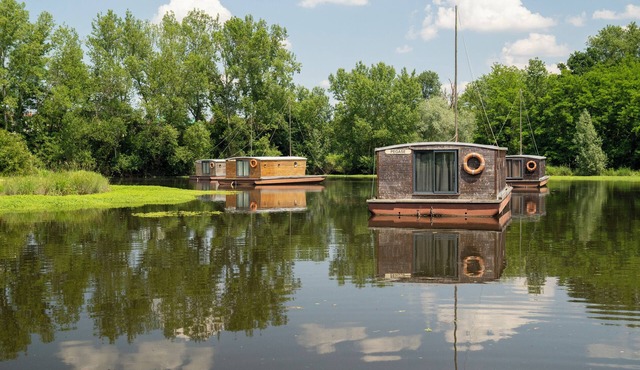 Toue Cabanées for Group