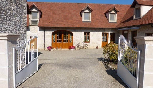 Tourist accommodation for 4 people - linen (beds and towels) included