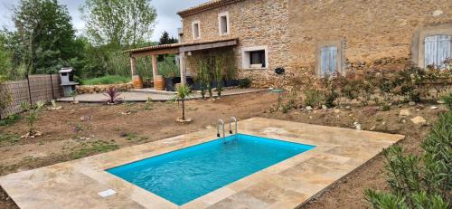 Tournissan L'Auberge du Chateau avec ça piscine