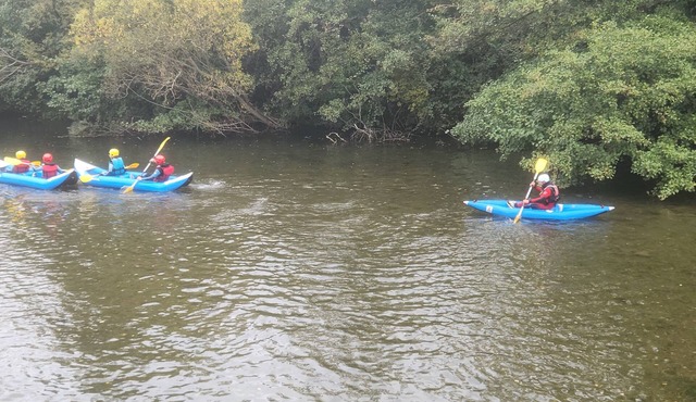 Tout le Monde: A grand balcony overlooking town square in the heart of Quillan!