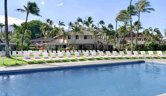 Tower Partial Ocean View King at Royal Lahaina Resort
