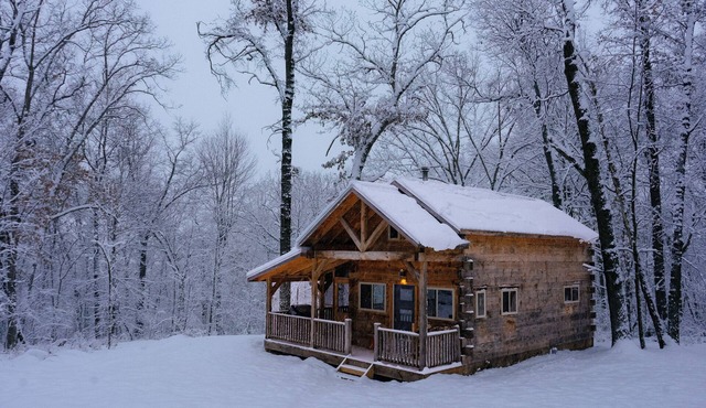 Towhee cabin at Driftless Creek
