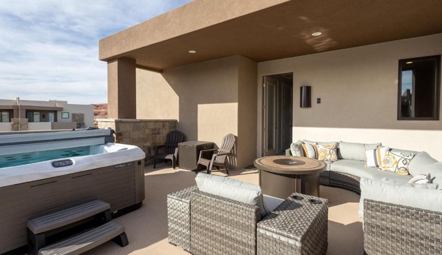 Town Center 2298 Corner Casita 2
