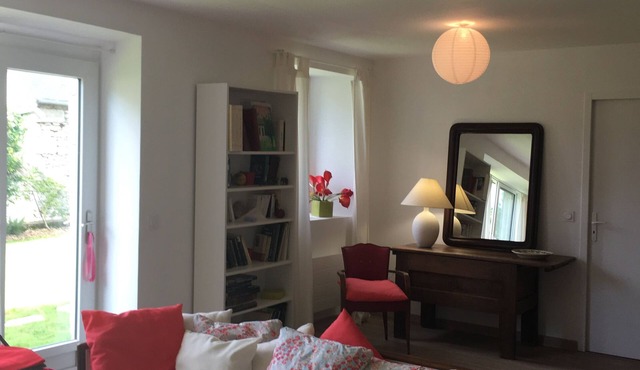 Town center house quiet terrace garden