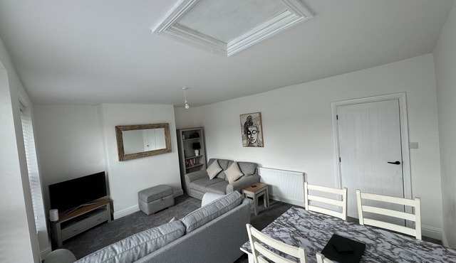 Town centre 1bedroom first floor flat sleeps 4