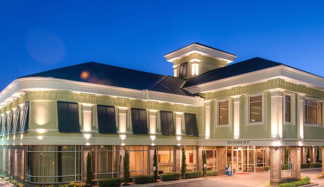 Town & Country Inn and Suites