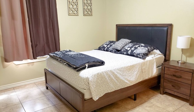 Town home in a gated community!Spacious 1100sqft