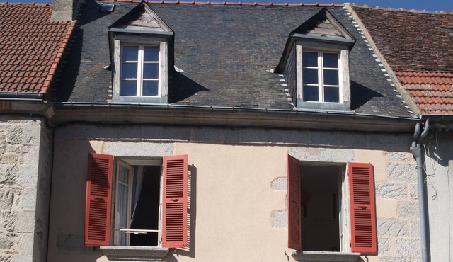 Town house Chénérailles center Creuse