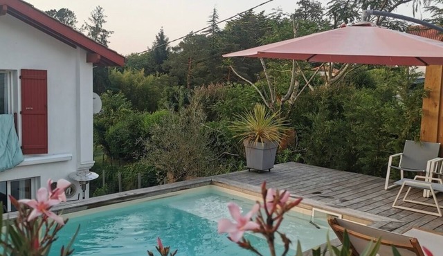 Town house with swimming pool - PAYS BASQUE - close to Bayonne